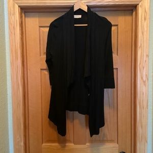Black 3/4 sleeve open front cardigan.